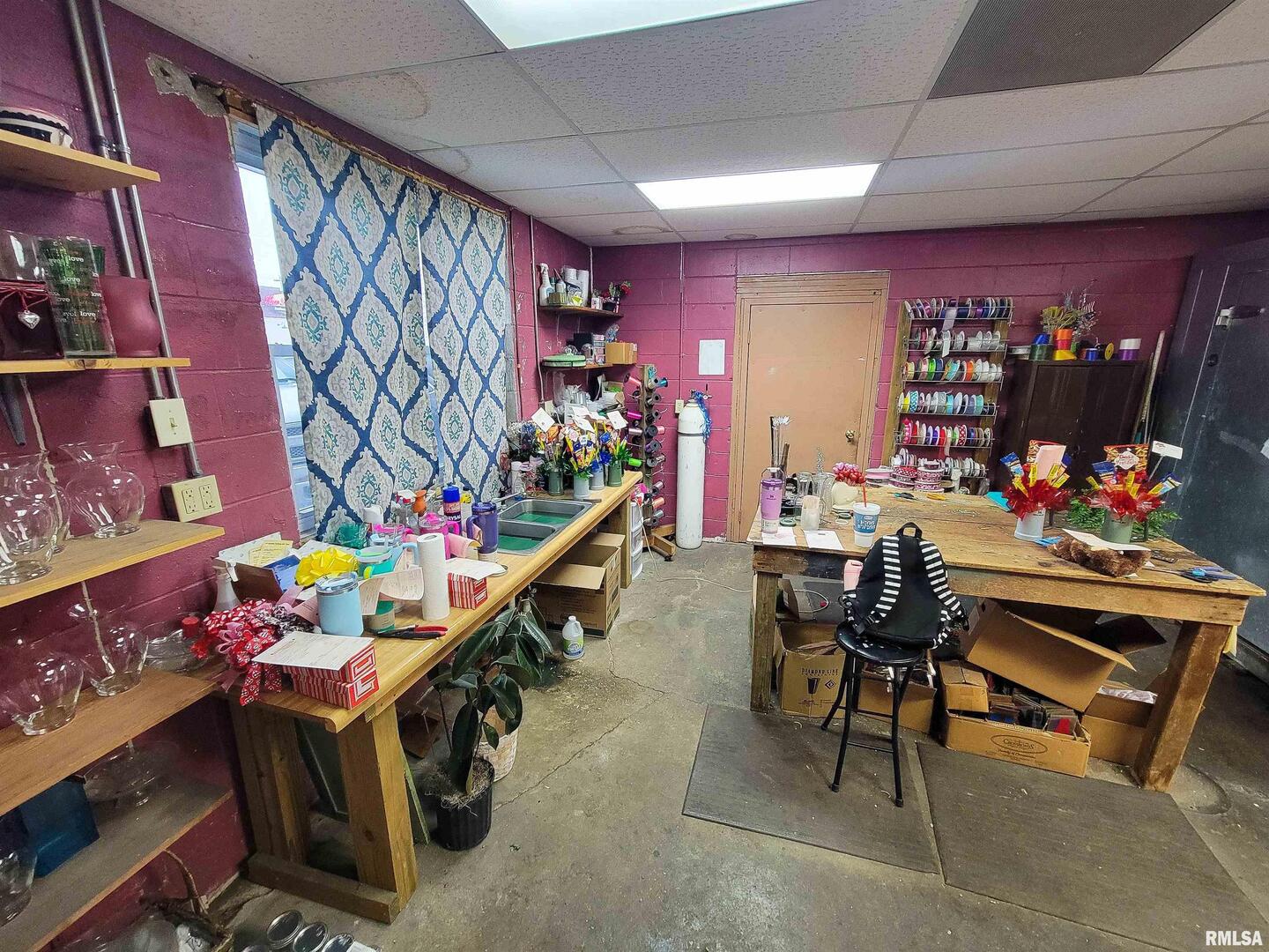 223 E North Avenue Property Photo 23