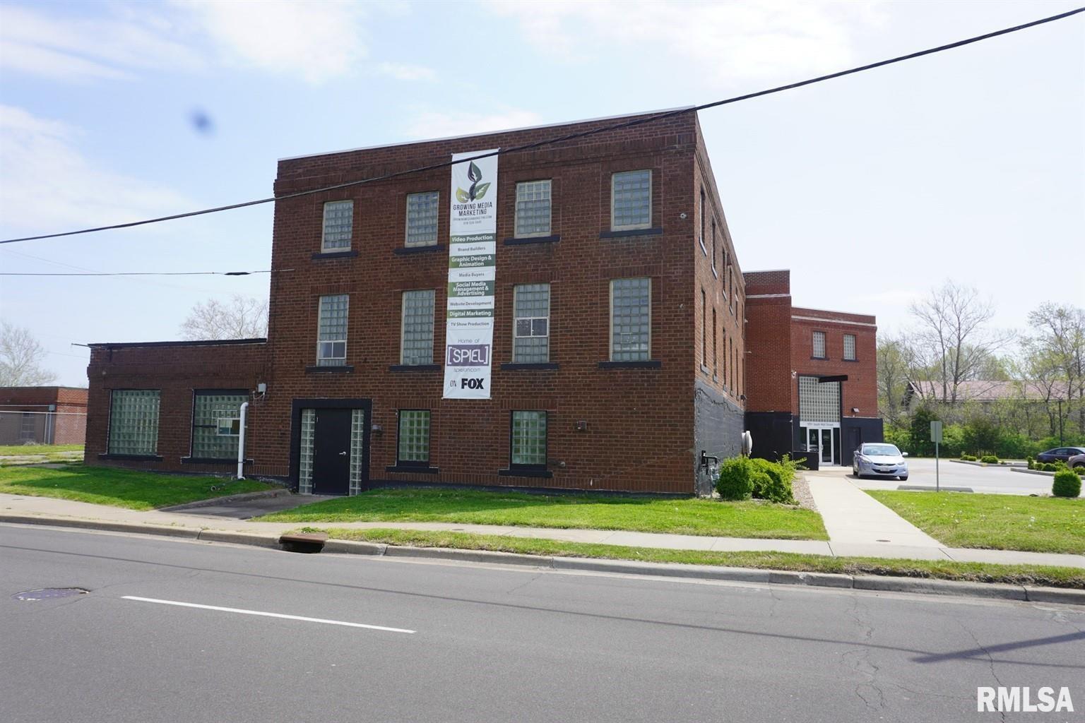 1051 S Wall Street Property Photo 2