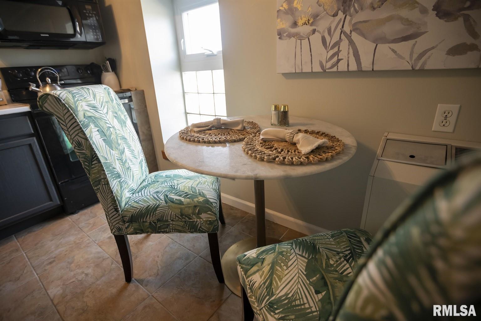 1051 S Wall Street Property Photo 26