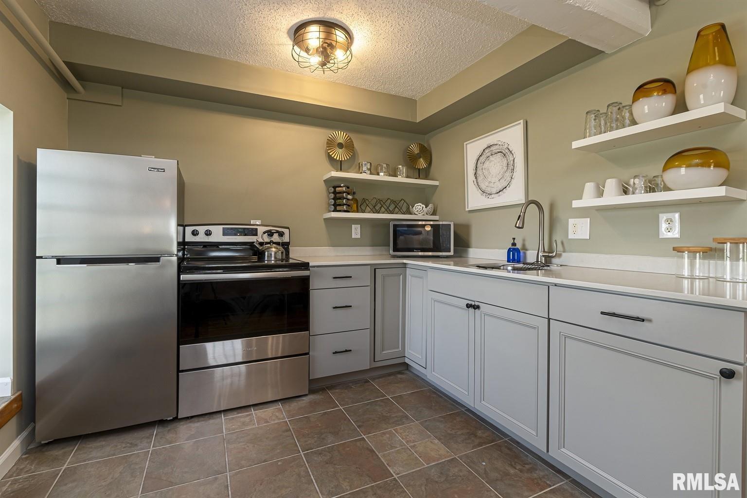 1051 S Wall Street Property Photo 29