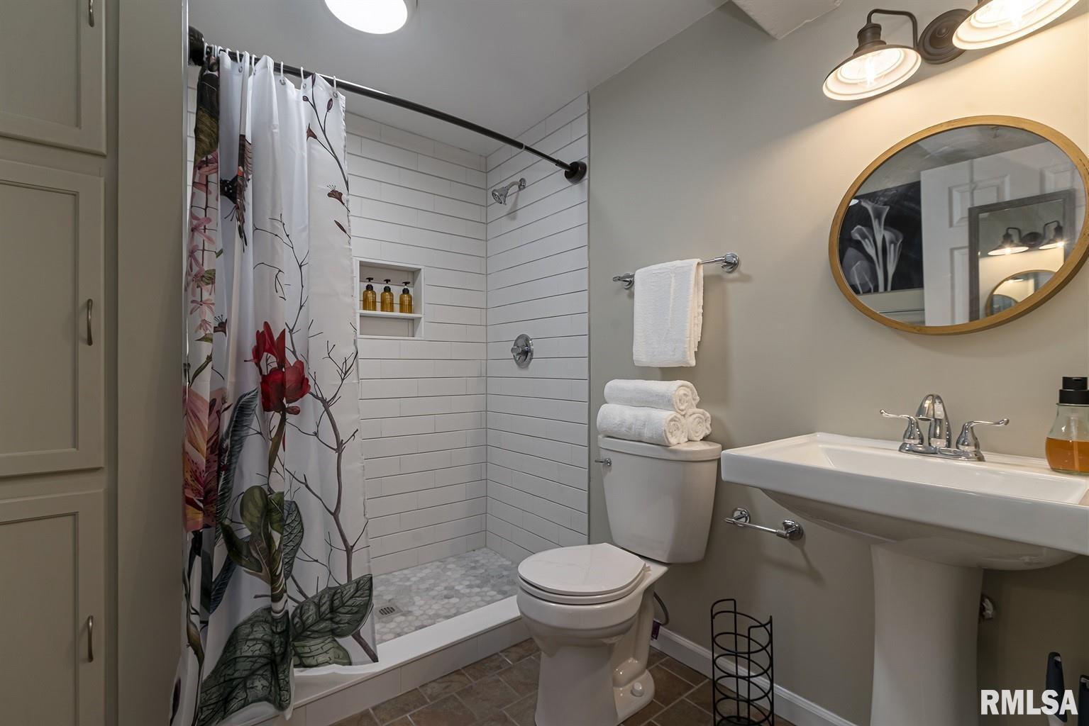 1051 S Wall Street Property Photo 31