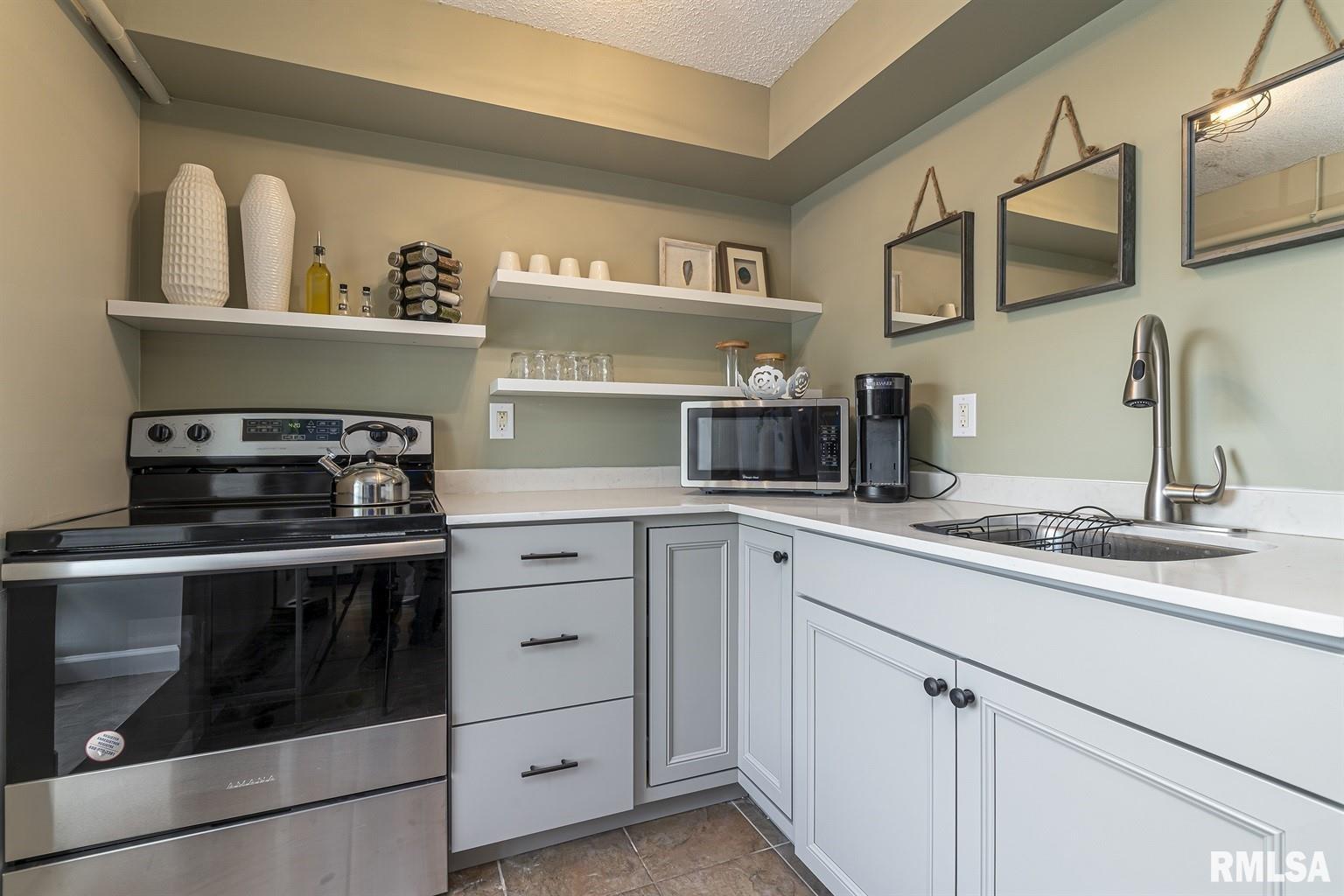 1051 S Wall Street Property Photo 42