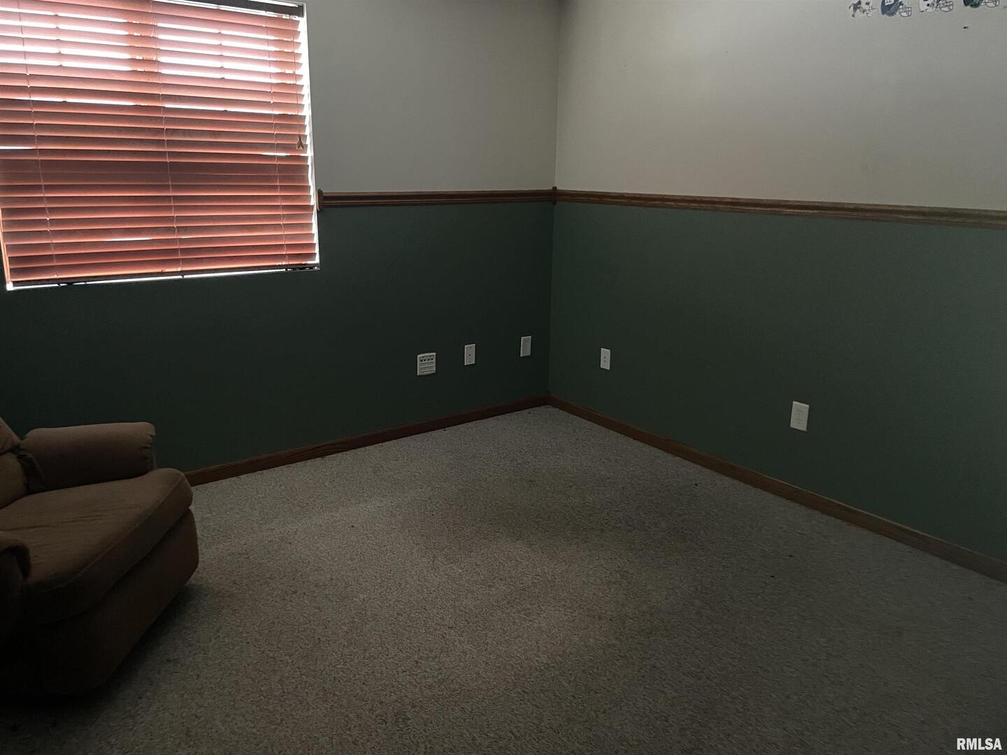 1808 Clark Street Property Photo 12
