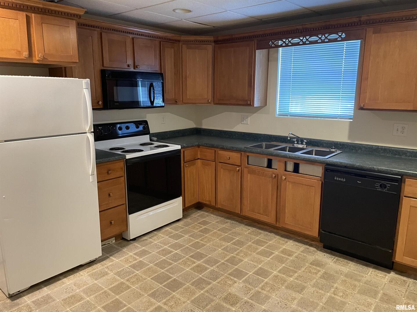 1808 Clark Street Property Photo 14