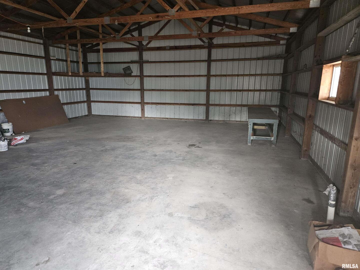 8913 Winemiller Road Property Photo 9