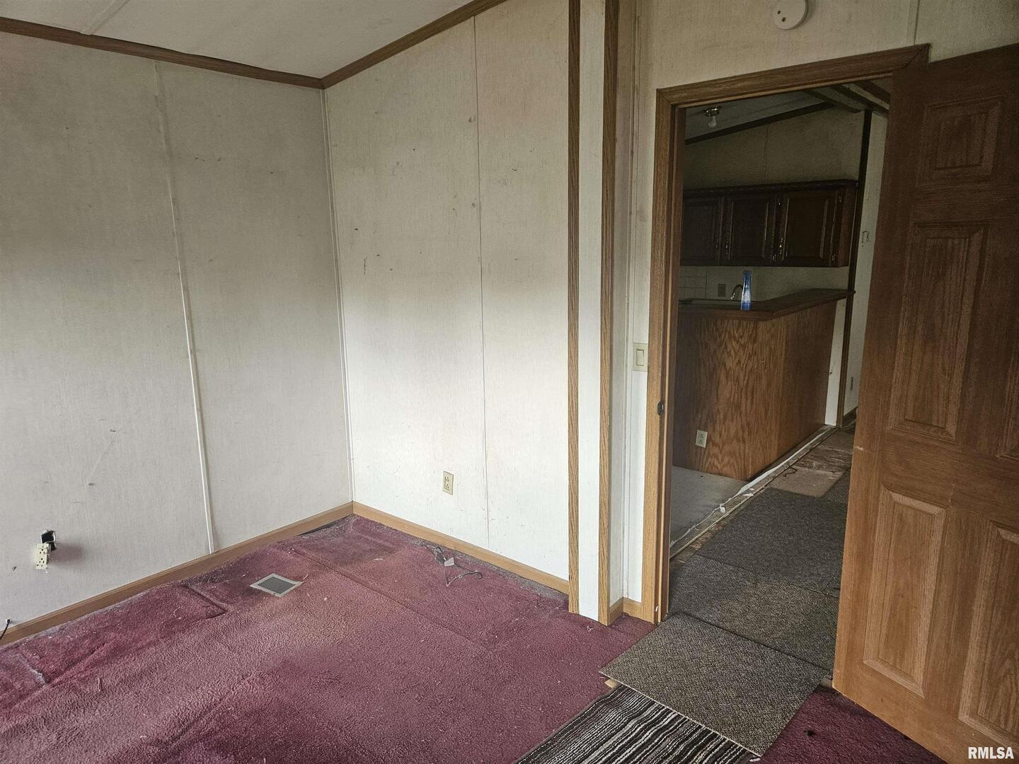 8913 Winemiller Road Property Photo 23
