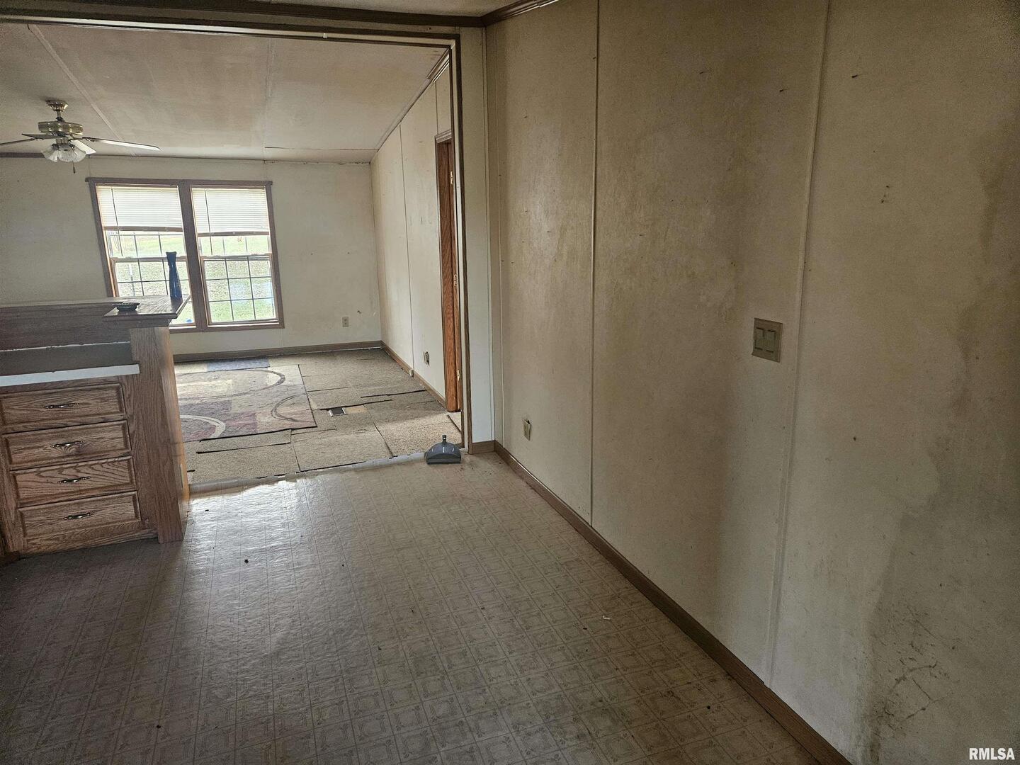 8913 Winemiller Road Property Photo 24