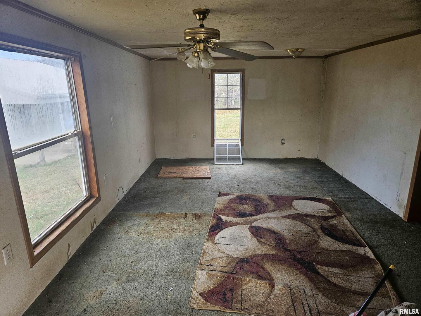8913 Winemiller Road Property Photo 28