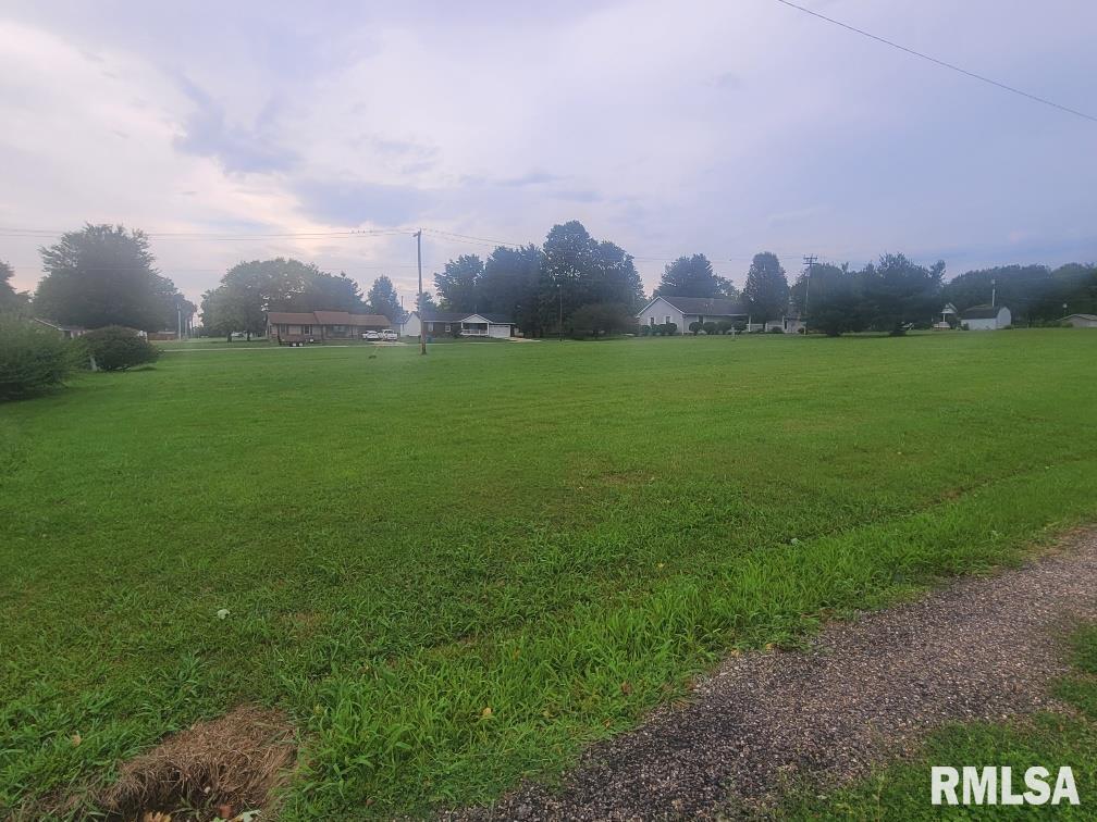 000 Eric Lane Property Photo 4