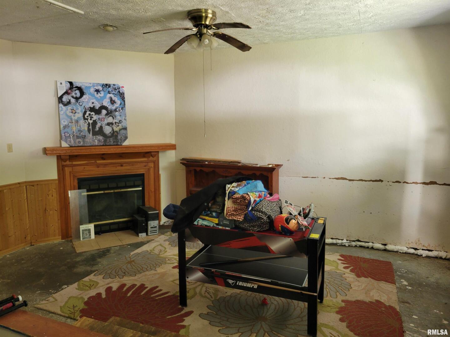 121 Young Avenue Property Photo 6
