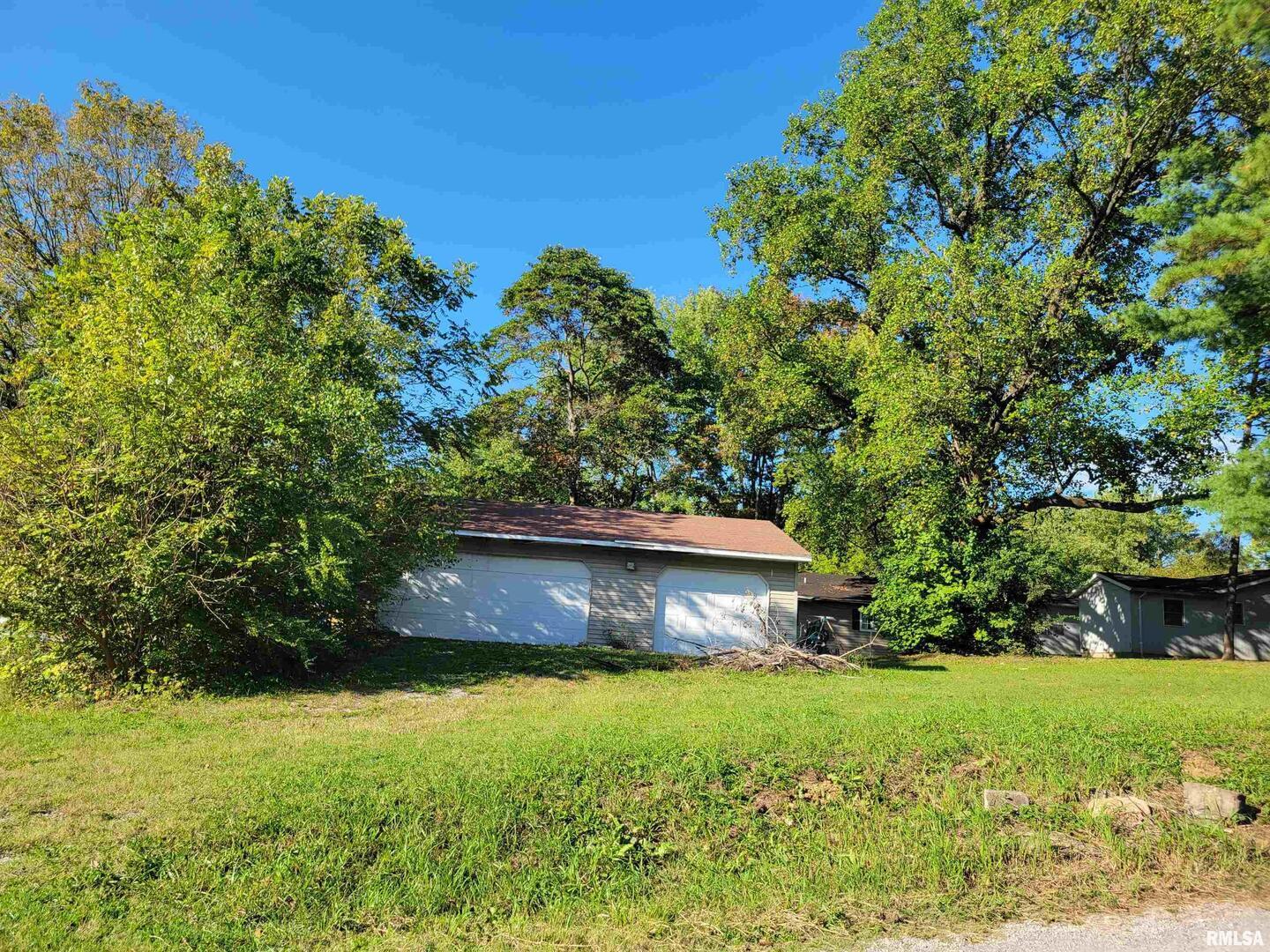121 Young Avenue Property Photo 17