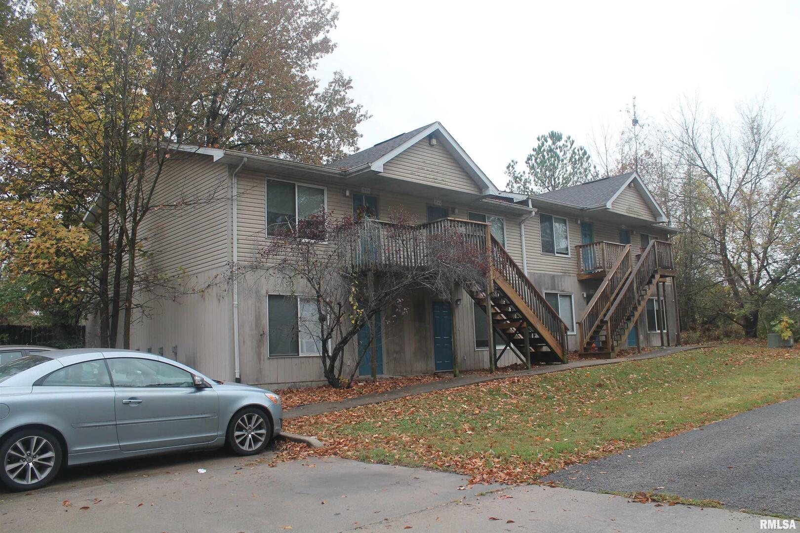 2310 S Illinois Avenue Property Photo 1