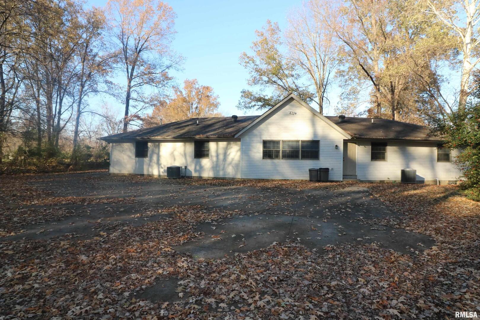 200 E Diaz Street Property Photo 6