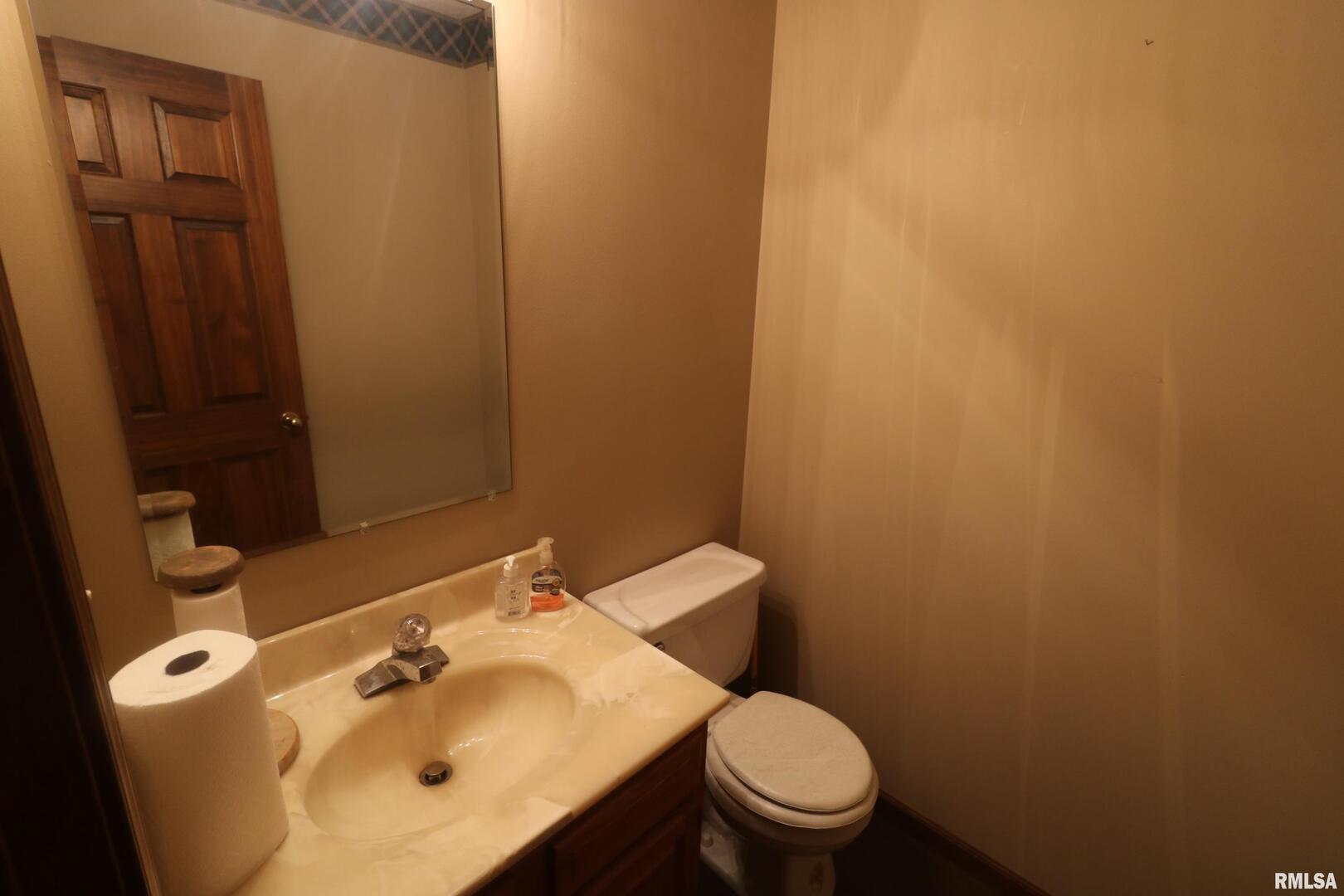 200 E Diaz Street Property Photo 22