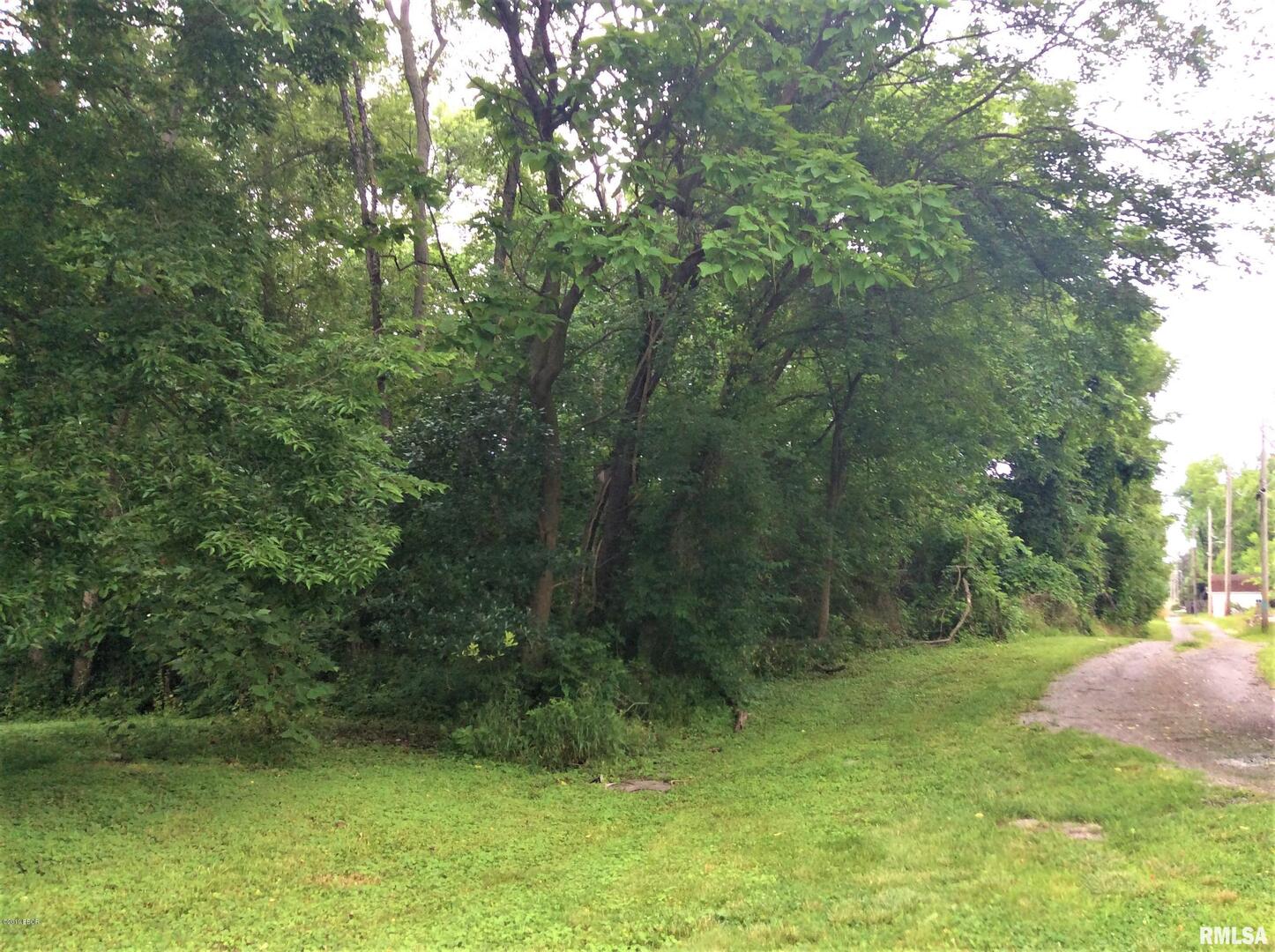 2604 Veterans Memorial Drive Property Photo 4