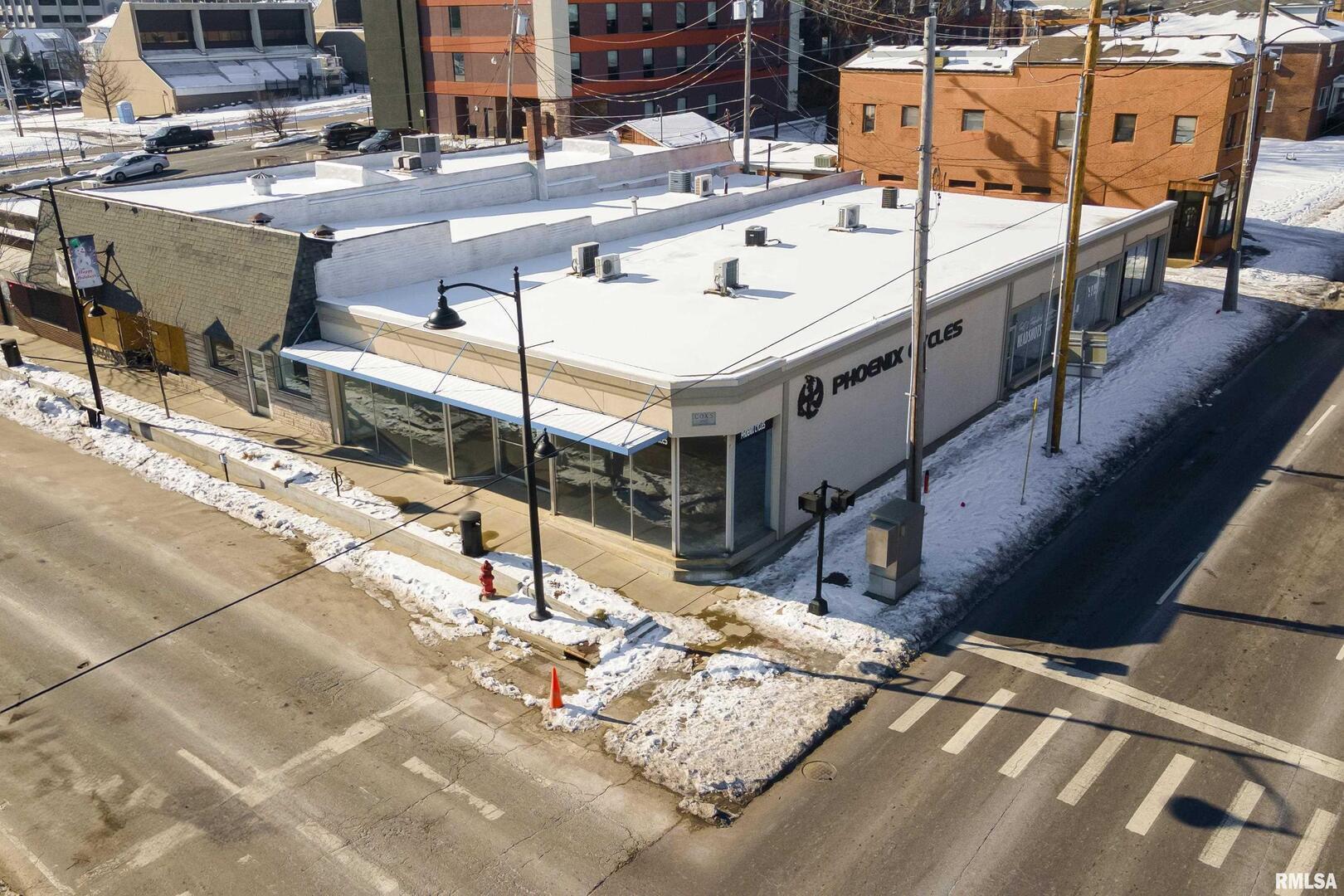 300 S ILLINOIS Avenue Property Photo 1