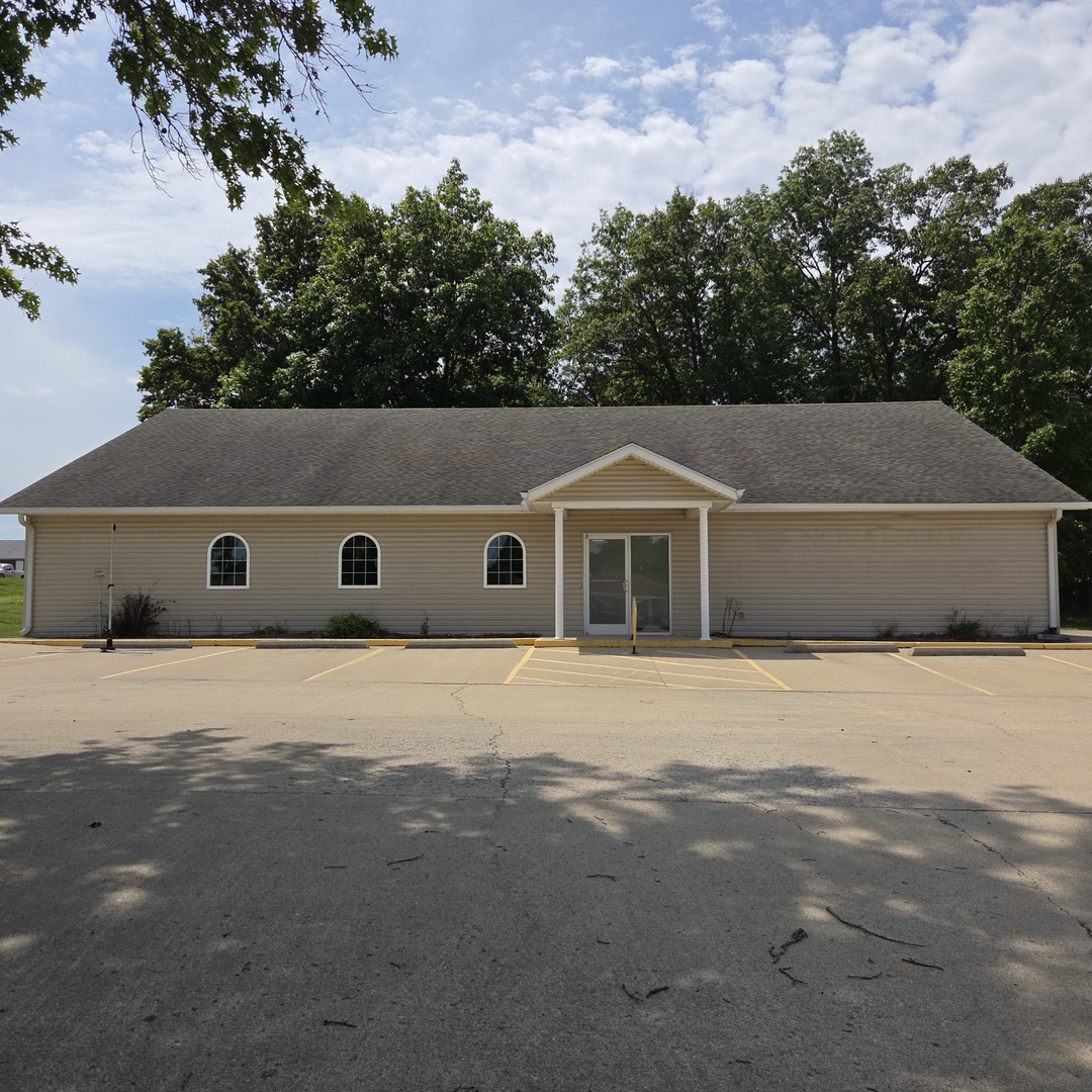 4110 S Water Tower Place Property Photo 1