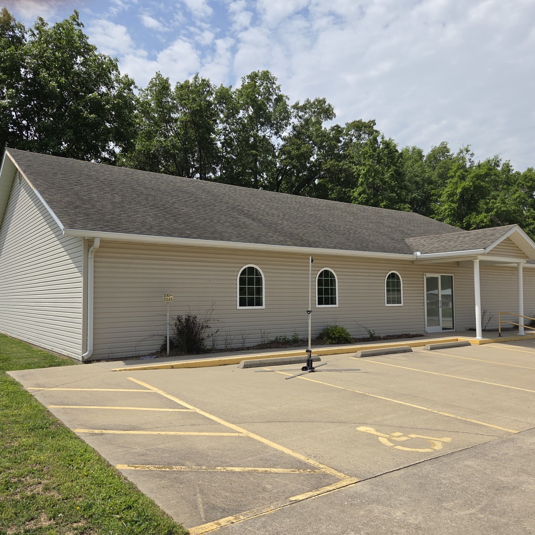 4110 S Water Tower Place Property Photo 3