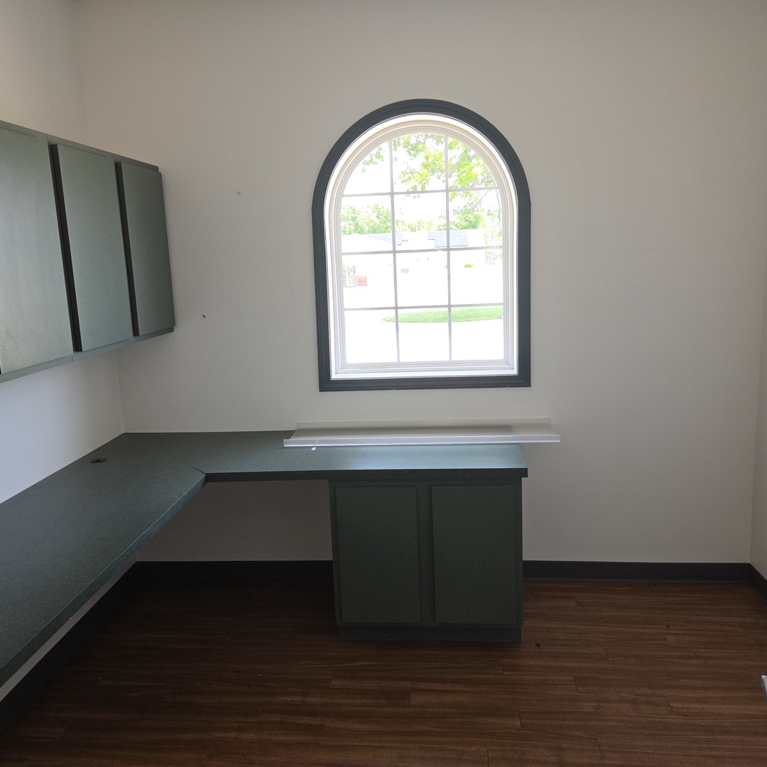4110 S Water Tower Place Property Photo 6