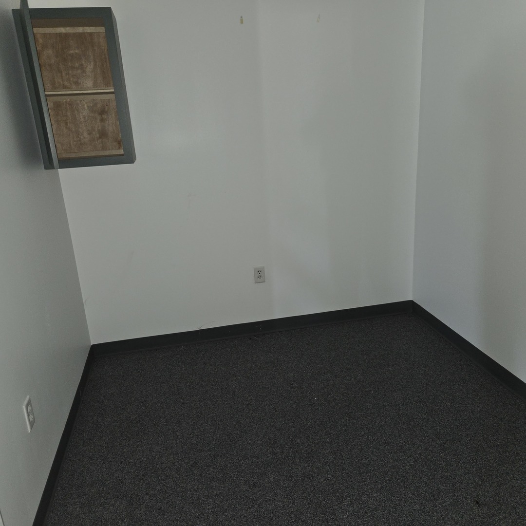 4110 S Water Tower Place Property Photo 10