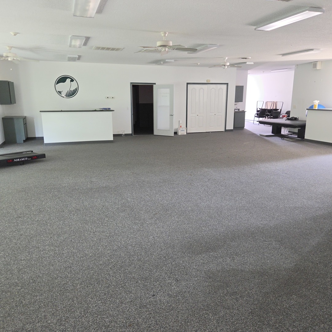 4110 S Water Tower Place Property Photo 11