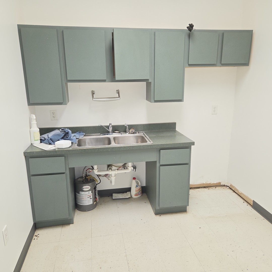 4110 S Water Tower Place Property Photo 13