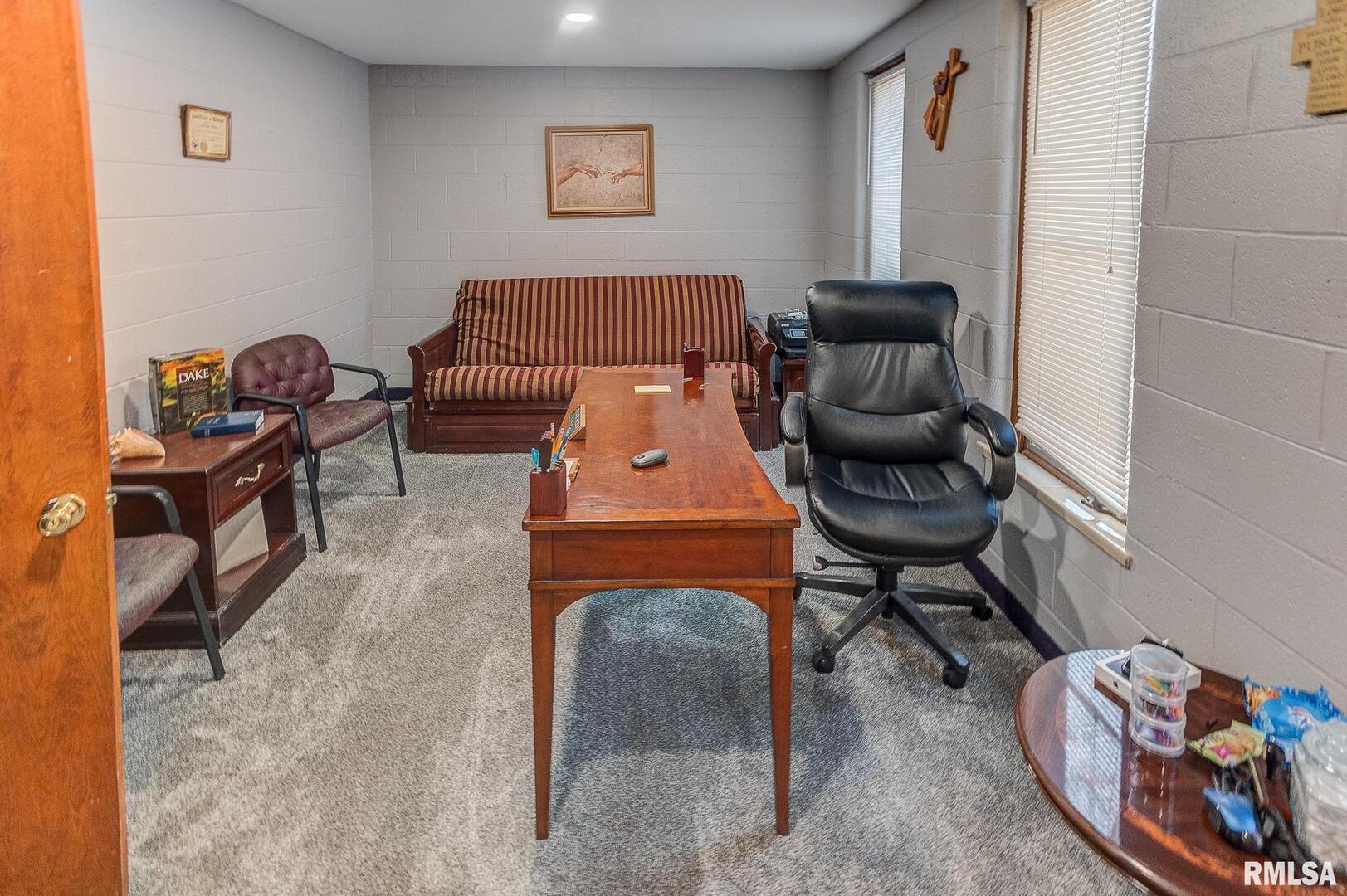 104 N Pine Street Property Photo 19
