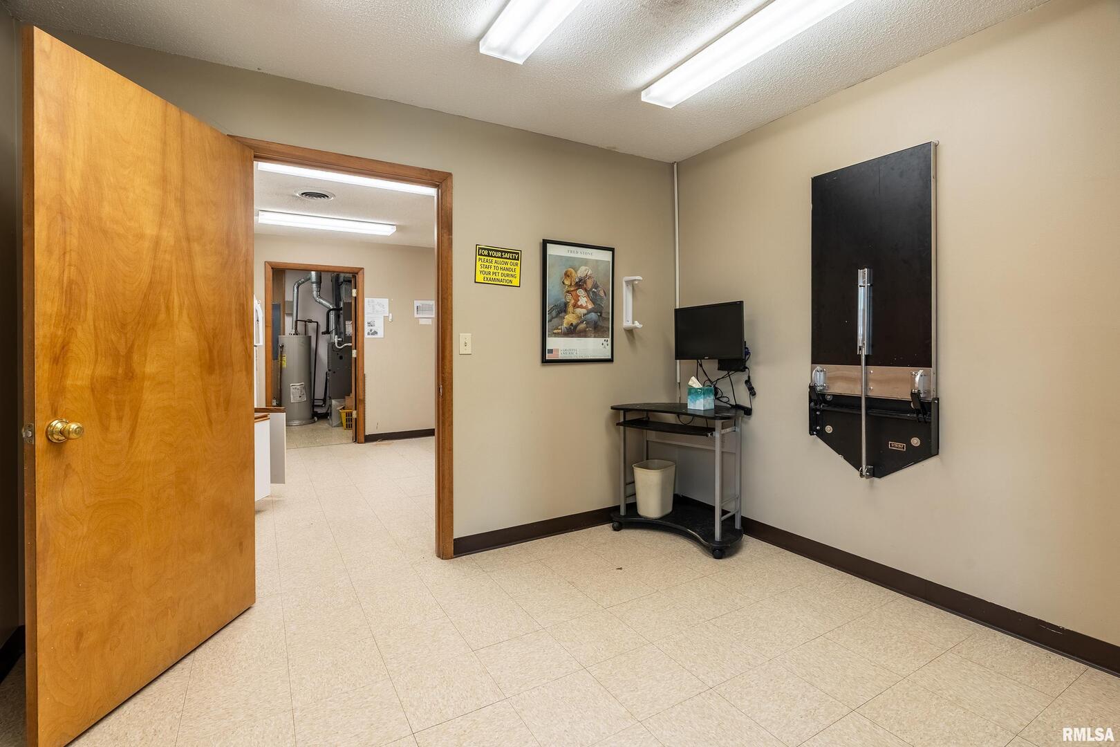 631 N Pershing Street Property Photo 7