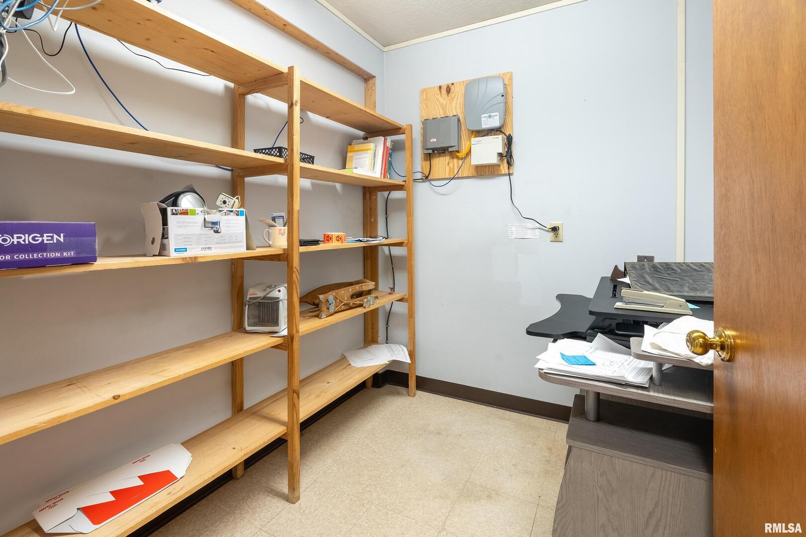 631 N Pershing Street Property Photo 15