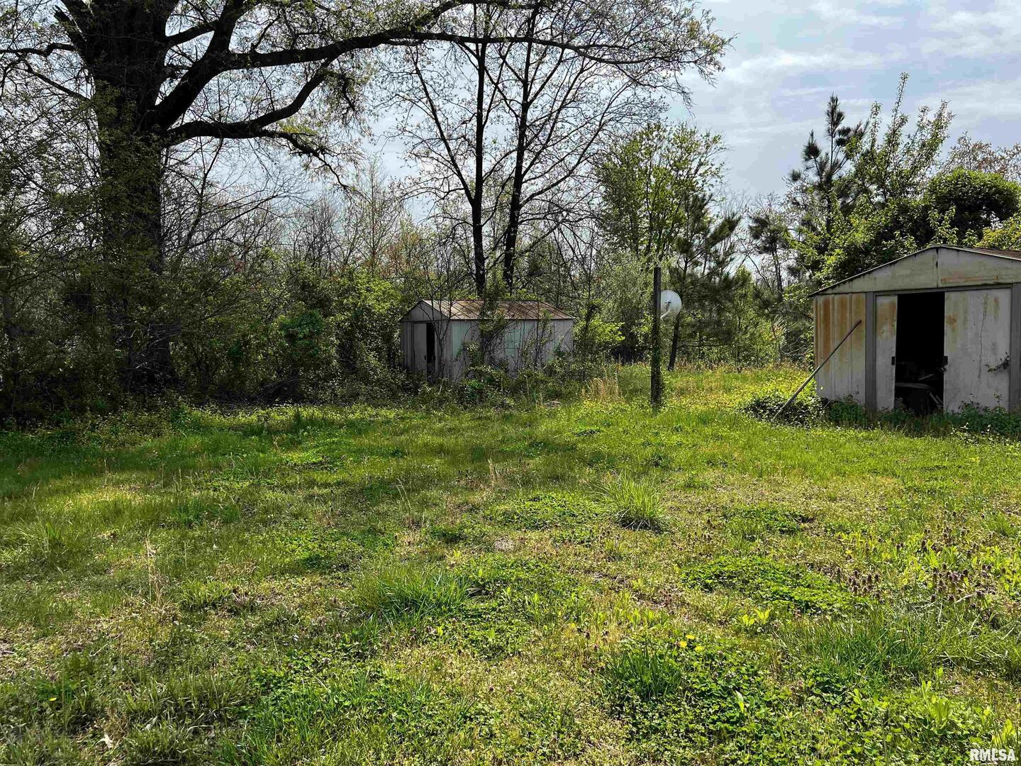 6846 E 1st Street Property Photo 5