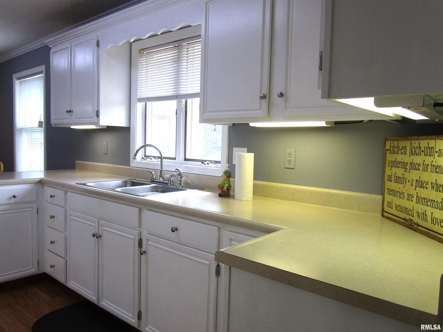 1253 County Road 800 E Property Photo 7