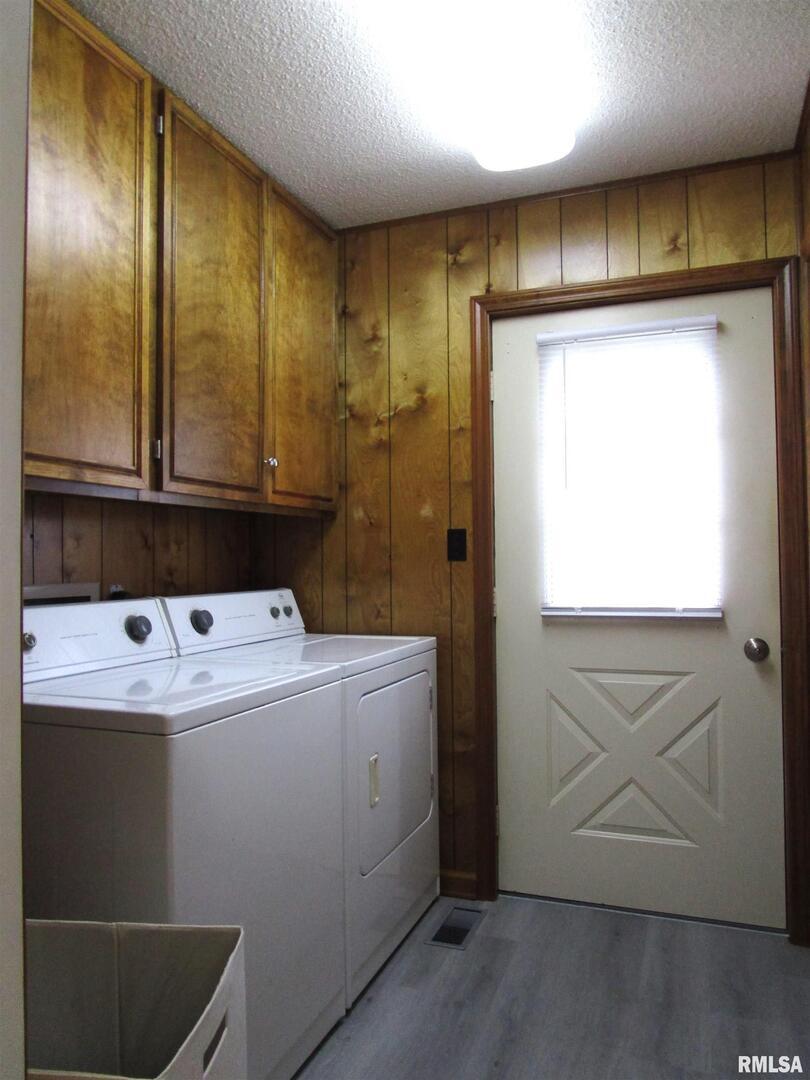 1253 County Road 800 E Property Photo 17