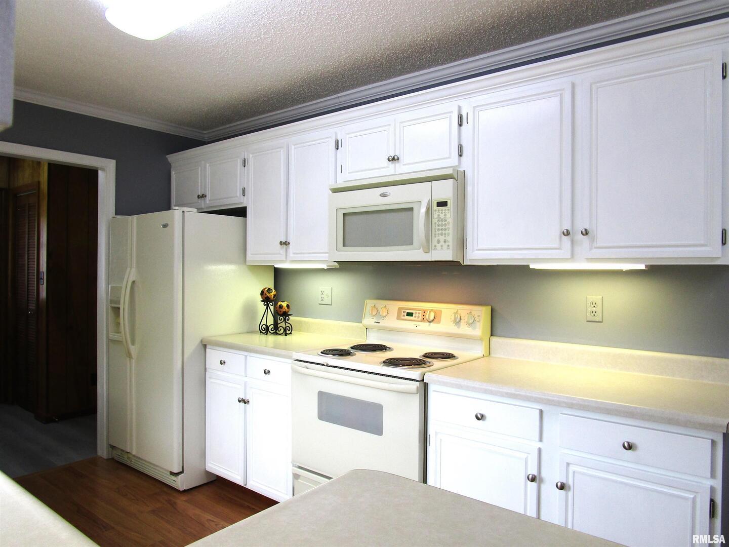 1253 County Road 800 E Property Photo 18