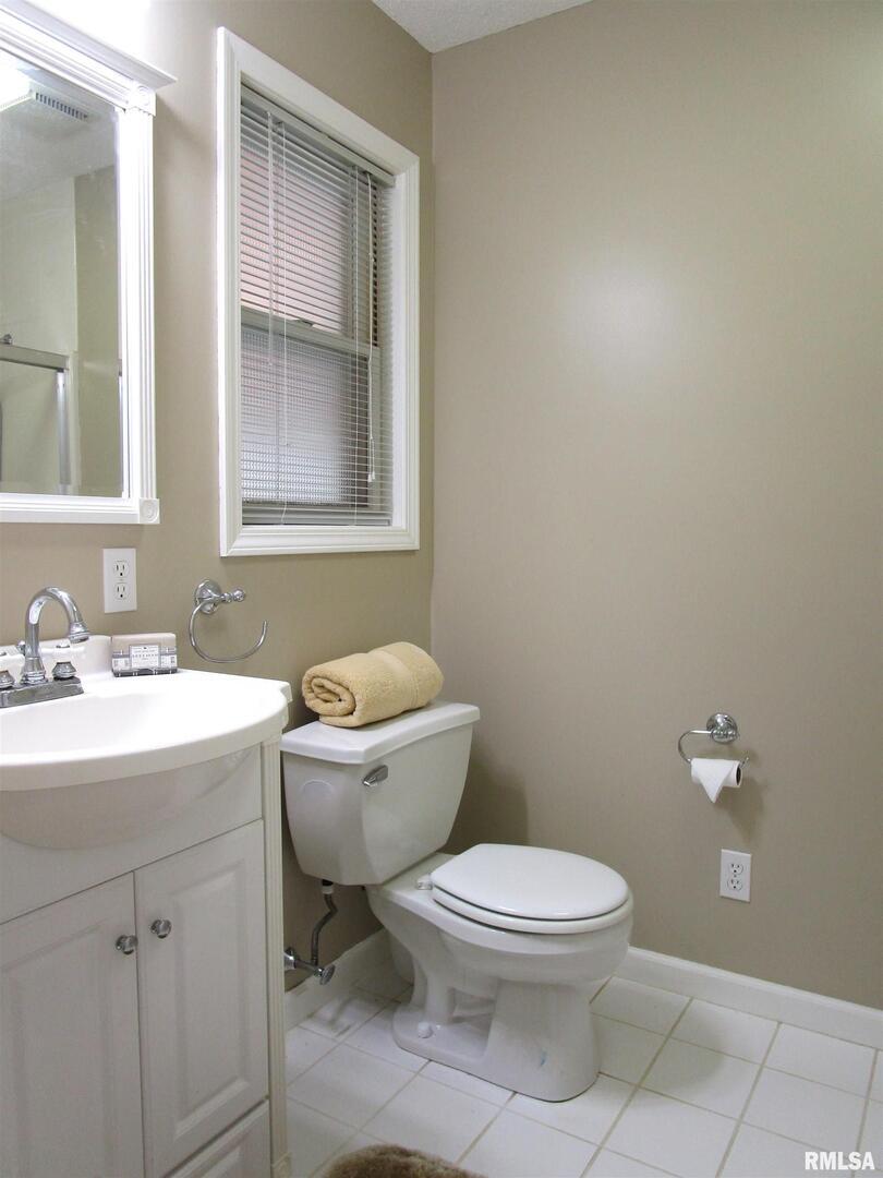 1253 County Road 800 E Property Photo 26
