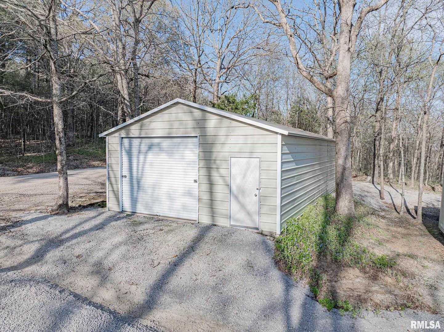 565 Dutton Chapel Road Property Photo 5