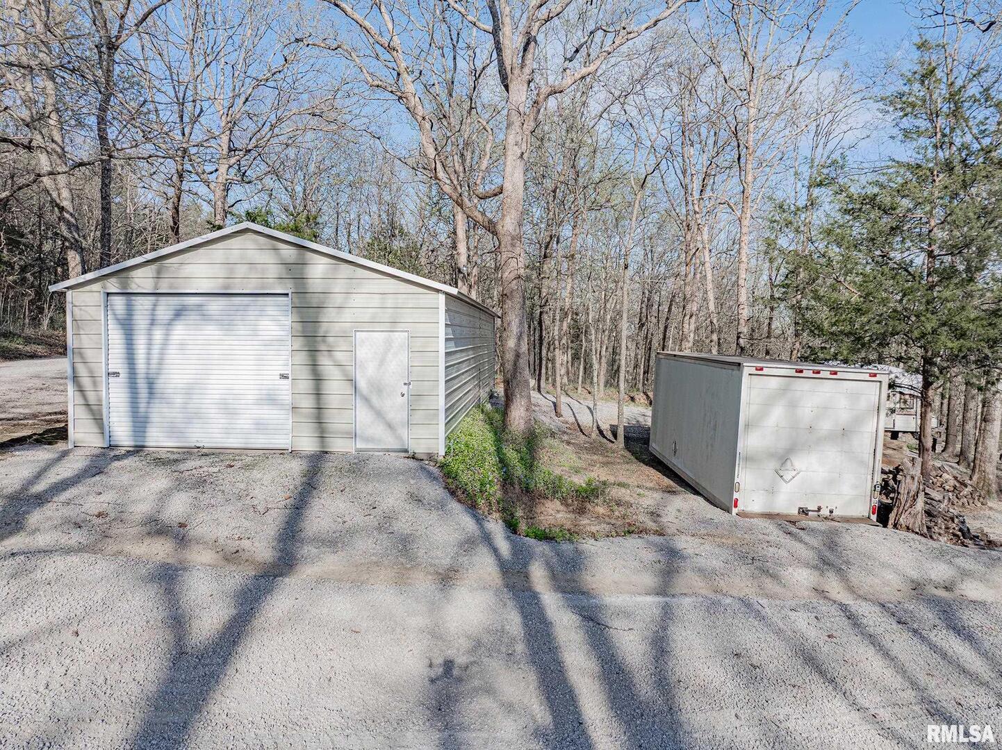 565 Dutton Chapel Road Property Photo 6