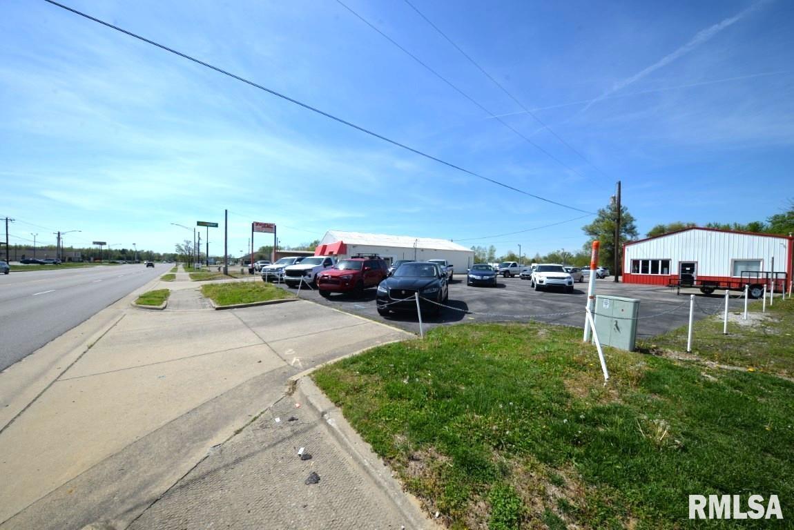 4706 & 4708 Broadway Street Property Photo 4