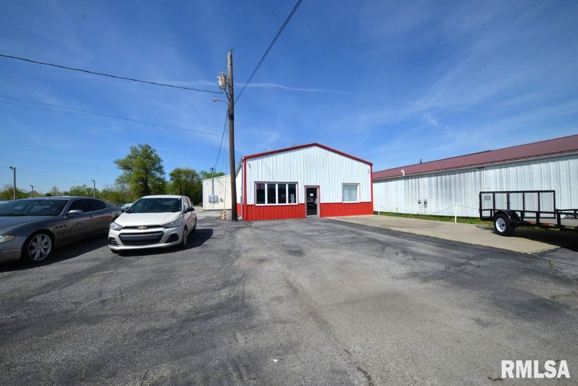 4706 & 4708 Broadway Street Property Photo 8