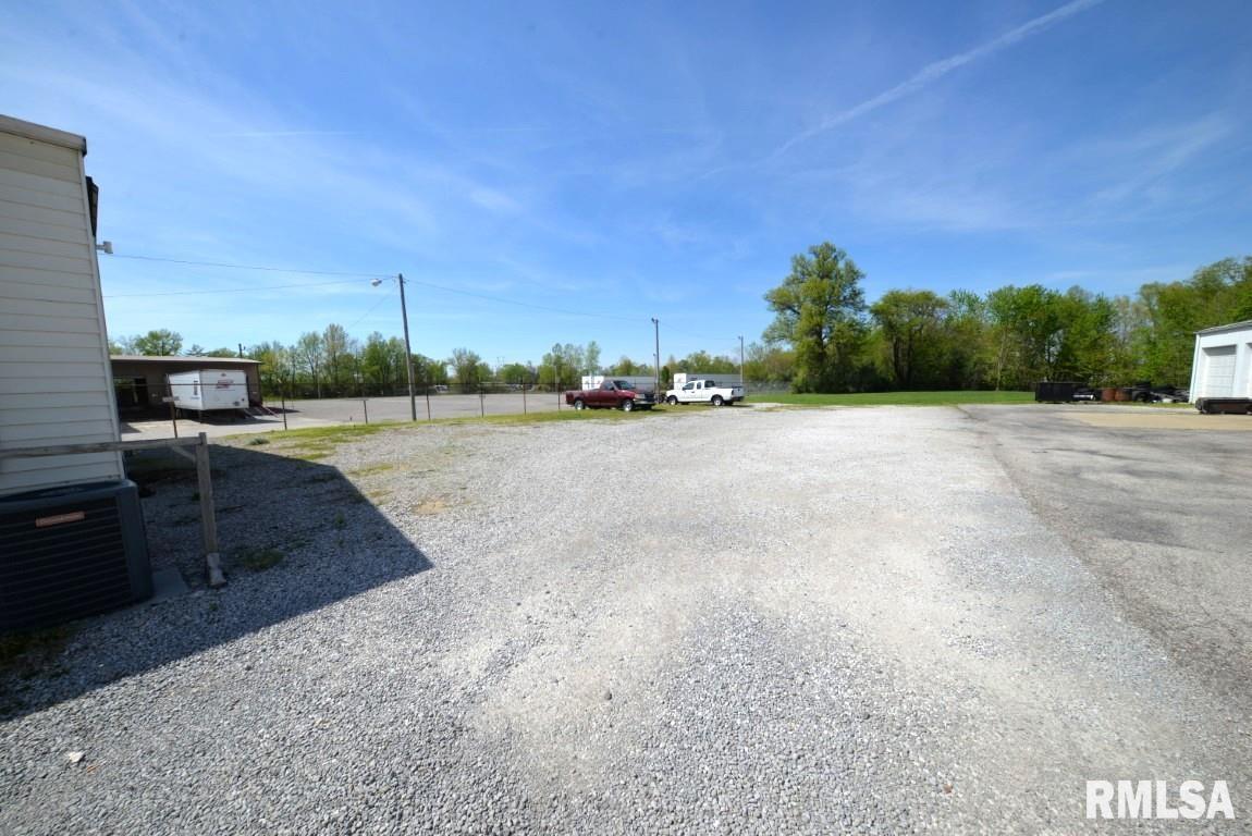 4706 & 4708 Broadway Street Property Photo 11