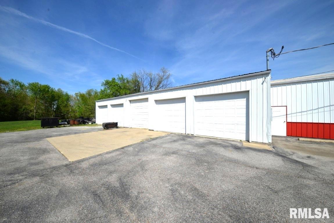 4706 & 4708 Broadway Street Property Photo 13