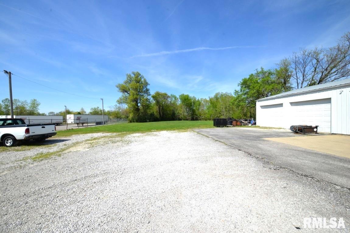 4706 & 4708 Broadway Street Property Photo 14