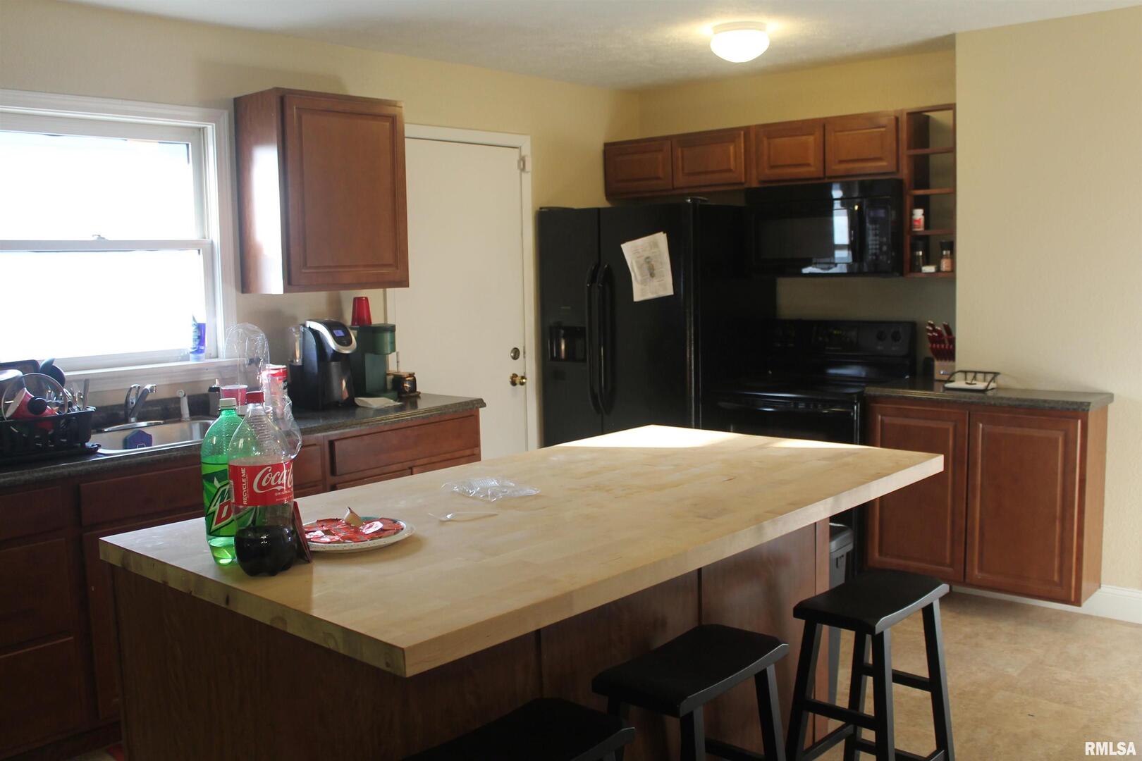 608 Eastgate Drive Property Photo 9