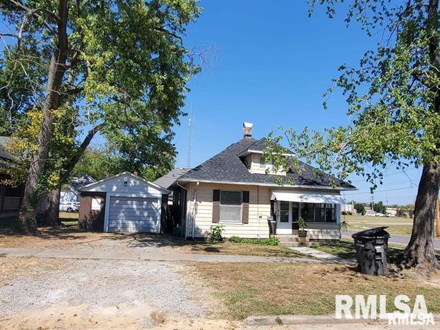 300 W Pecan Street Property Photo 4
