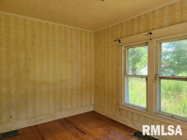 501 S Dean Street Property Photo 10