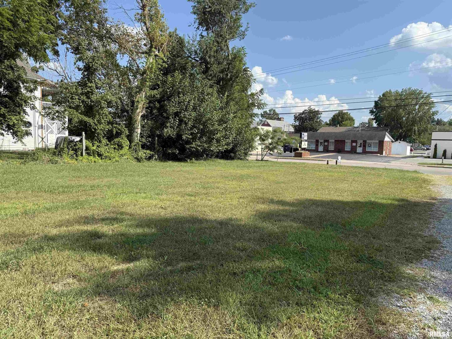 1008 W Main Street Property Photo 3