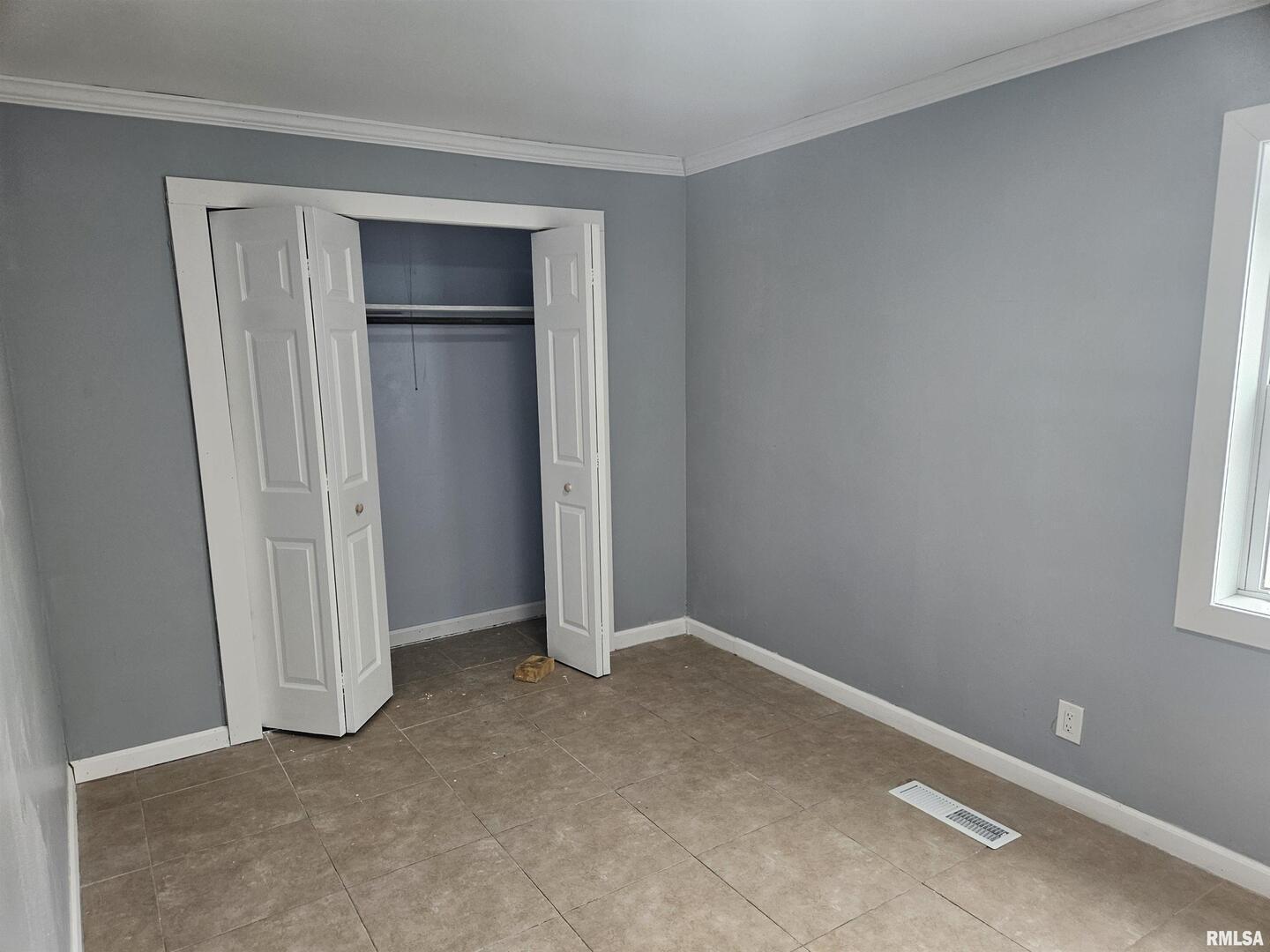 101 E Webster Street Property Photo 18
