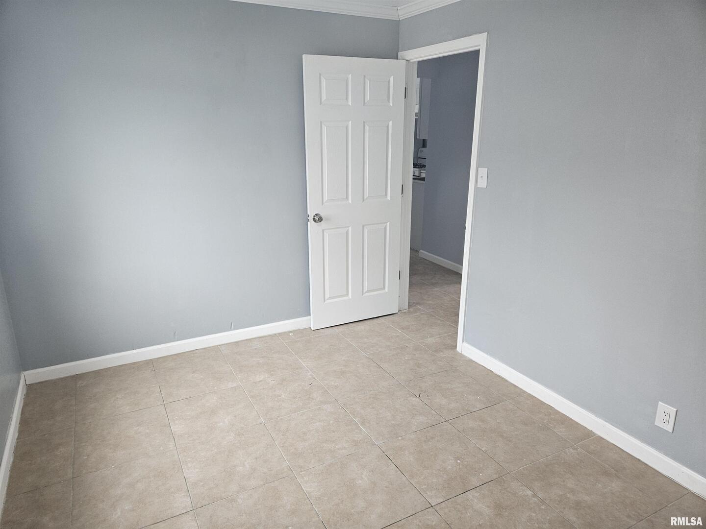 101 E Webster Street Property Photo 19