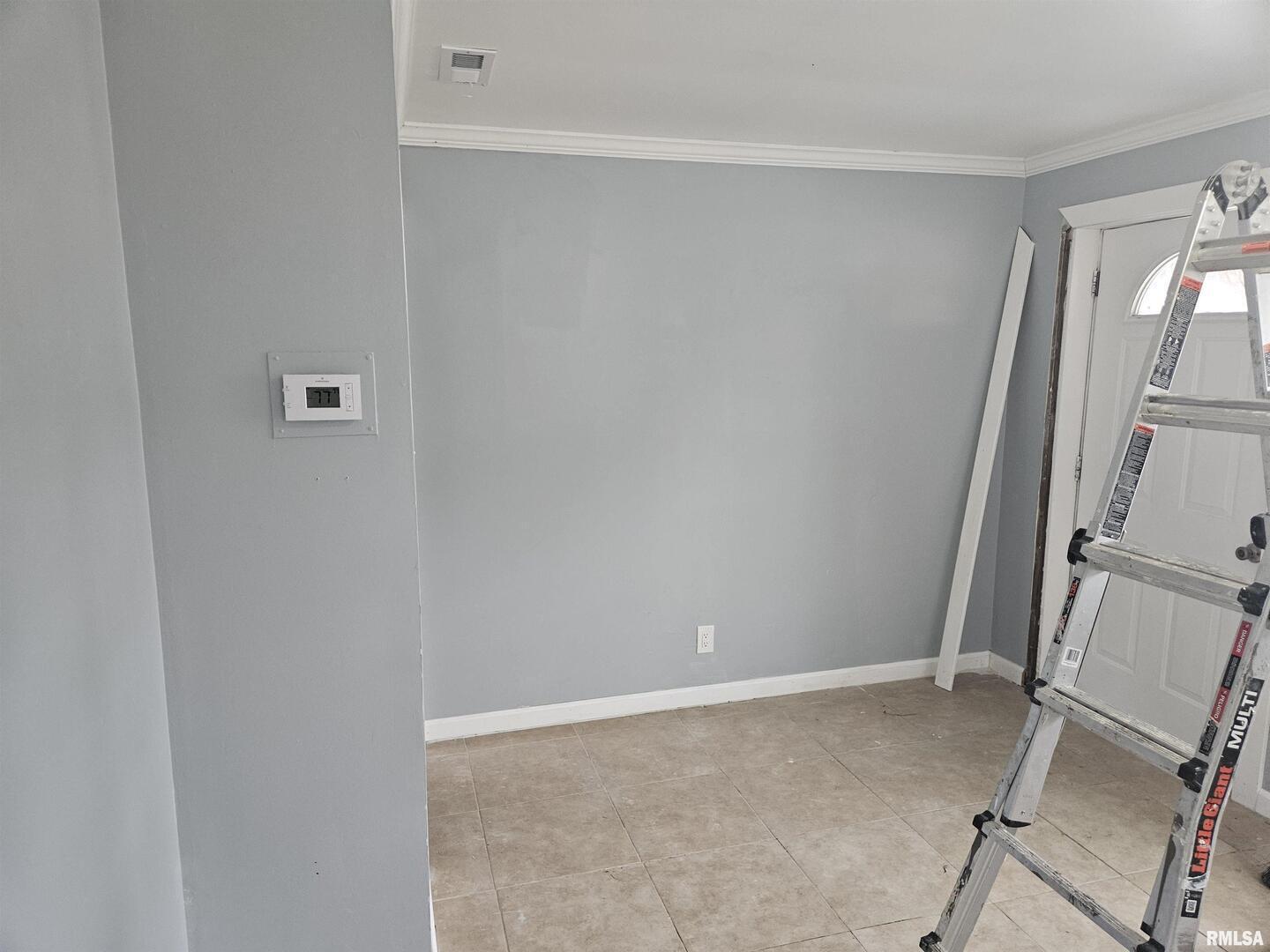 101 E Webster Street Property Photo 20