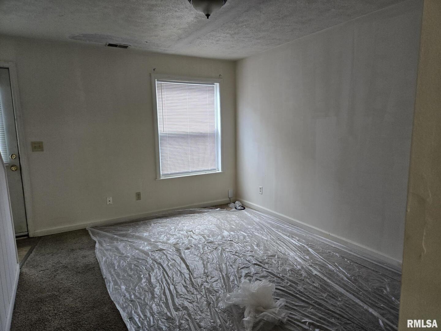 405-419 E Mill Street 14 Property Photo 6
