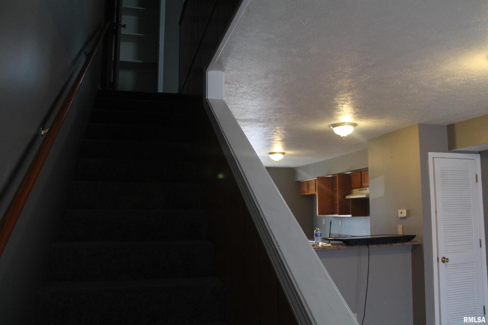 405-419 E Mill Street 14 Property Photo 10